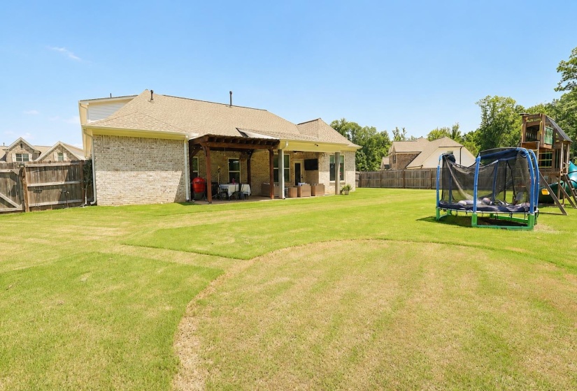 415 CHINKAPIN DR, Atoka, Tennessee 38004, 3 Bedroom Bedrooms, 6 Room Rooms,2.1 BathroomBathrooms,Residential,For Sale,CHINKAPIN,0,10226847