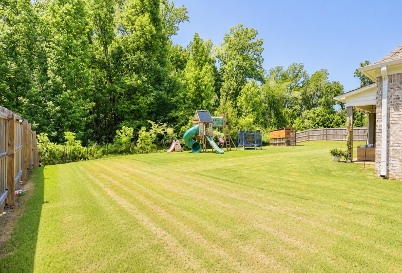 415 CHINKAPIN DR, Atoka, Tennessee 38004, 3 Bedroom Bedrooms, 6 Room Rooms,2.1 BathroomBathrooms,Residential,For Sale,CHINKAPIN,0,10226847