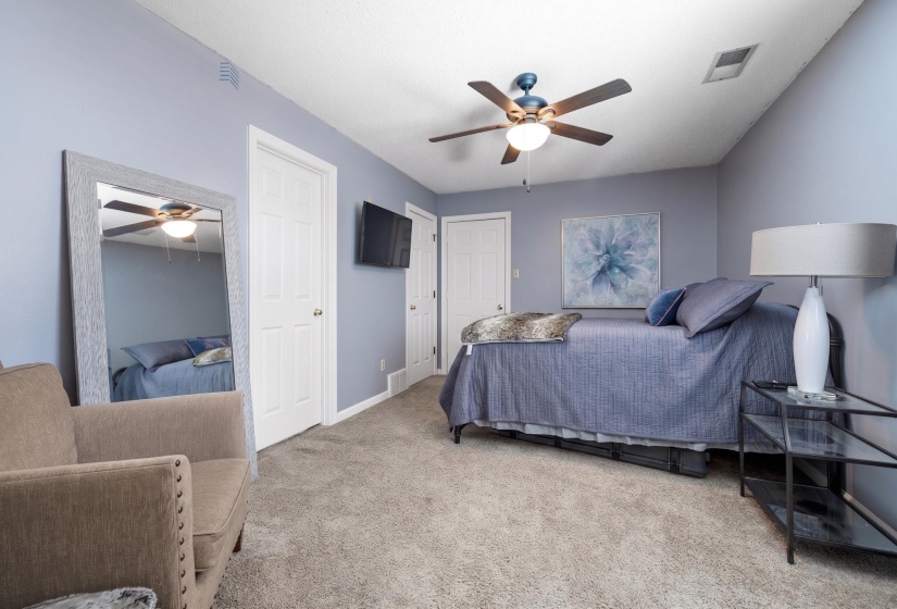 8890 RIVERWOOD FARMS PKY, Memphis, Tennessee 38016, 5 Bedroom Bedrooms, 9 Room Rooms,3.1 BathroomBathrooms,Residential,For Sale,RIVERWOOD FARMS,0,10223865