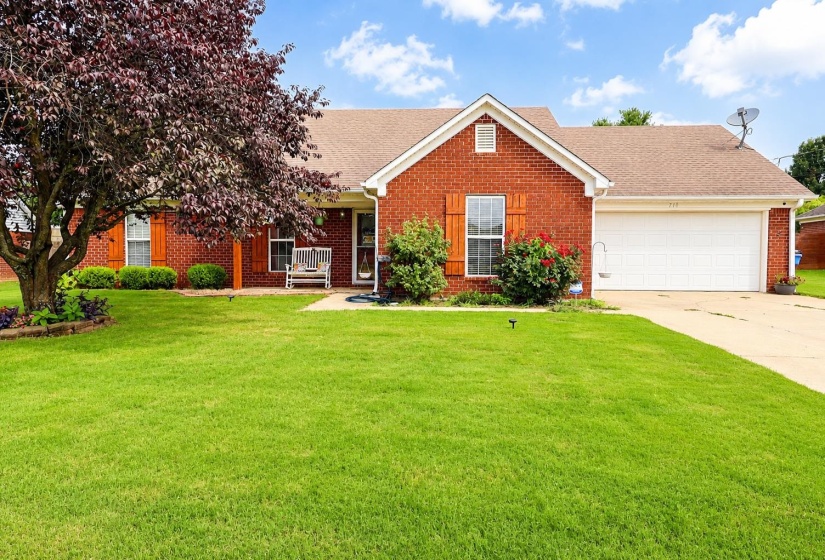 710 BLOOMINGTON DR, Brighton, Tennessee 38011, 3 Bedroom Bedrooms, 6 Room Rooms,2 BathroomBathrooms,Residential,For Sale,BLOOMINGTON,0,10226181