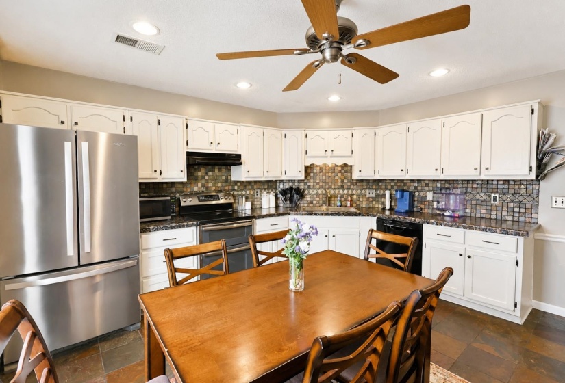 710 BLOOMINGTON DR, Brighton, Tennessee 38011, 3 Bedroom Bedrooms, 6 Room Rooms,2 BathroomBathrooms,Residential,For Sale,BLOOMINGTON,0,10226181