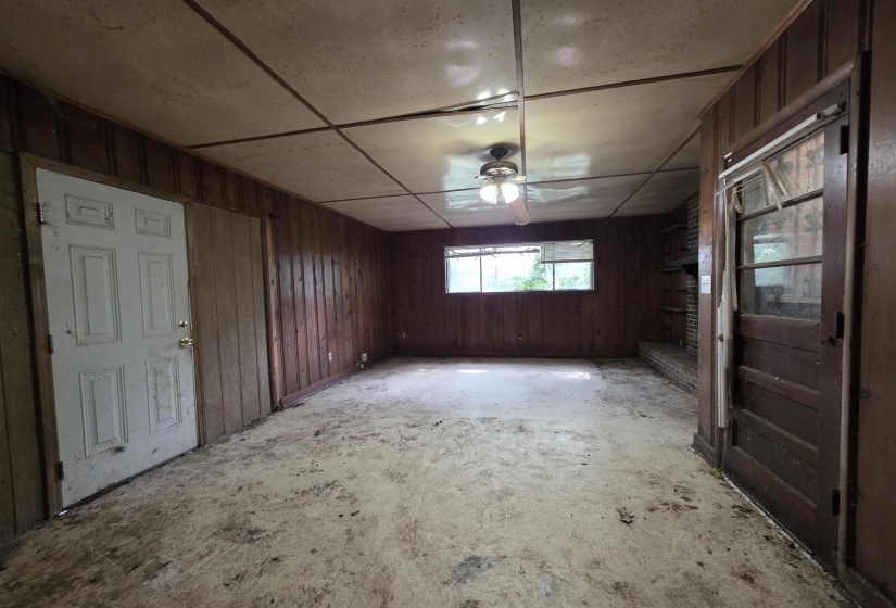 5246 LOCHINVAR DR, Memphis, Tennessee 38116, 3 Bedroom Bedrooms, 6 Room Rooms,1 BathroomBathrooms,Residential,For Sale,LOCHINVAR,0,10226531