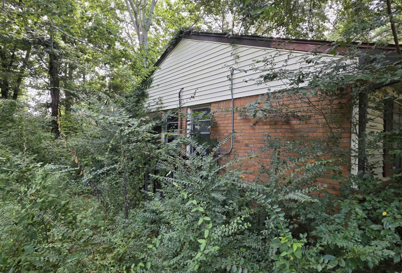 5246 LOCHINVAR DR, Memphis, Tennessee 38116, 3 Bedroom Bedrooms, 6 Room Rooms,1 BathroomBathrooms,Residential,For Sale,LOCHINVAR,0,10226531