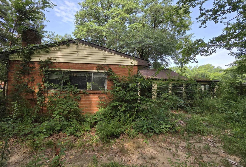5246 LOCHINVAR DR, Memphis, Tennessee 38116, 3 Bedroom Bedrooms, 6 Room Rooms,1 BathroomBathrooms,Residential,For Sale,LOCHINVAR,0,10226531