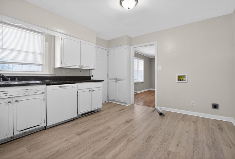 4094 AUBURN RD, Memphis, Tennessee 38116, 3 Bedroom Bedrooms, 7 Room Rooms,2 BathroomBathrooms,Residential,For Sale,AUBURN,0,10212896