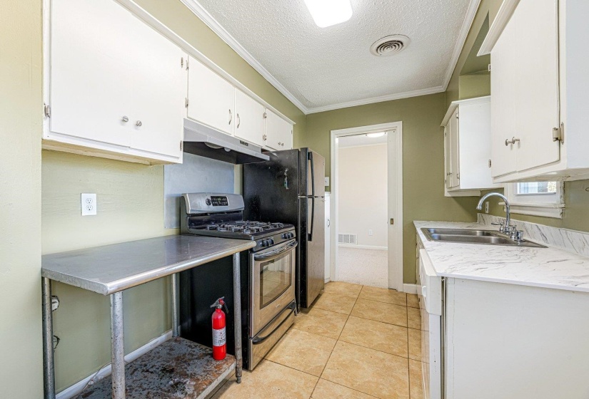 4490 GARNETT RD, Memphis, Tennessee 38117, 2 Bedroom Bedrooms, 5 Room Rooms,1 BathroomBathrooms,Residential,For Sale,GARNETT,0,10213539