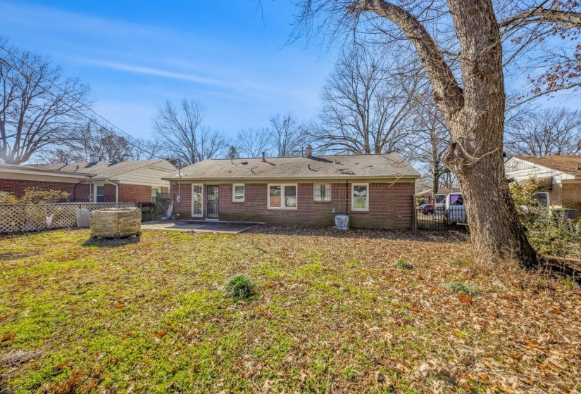 4490 GARNETT RD, Memphis, Tennessee 38117, 2 Bedroom Bedrooms, 5 Room Rooms,1 BathroomBathrooms,Residential,For Sale,GARNETT,0,10213539