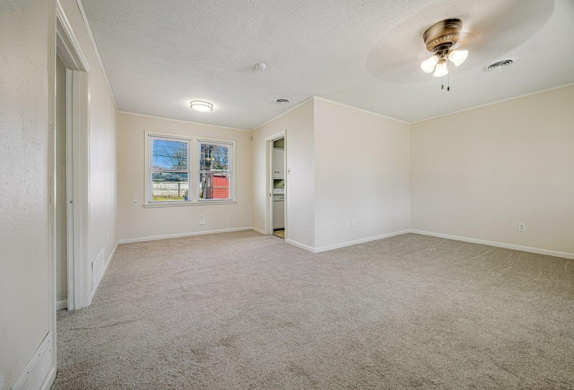 4490 GARNETT RD, Memphis, Tennessee 38117, 2 Bedroom Bedrooms, 5 Room Rooms,1 BathroomBathrooms,Residential,For Sale,GARNETT,0,10213539