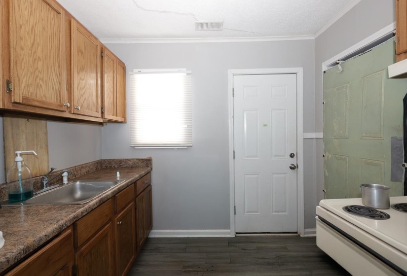 1023 PARKLAND RD, Memphis, Tennessee 38111, 2 Bedroom Bedrooms, 6 Room Rooms,1 BathroomBathrooms,Residential,For Sale,PARKLAND,0,10225104