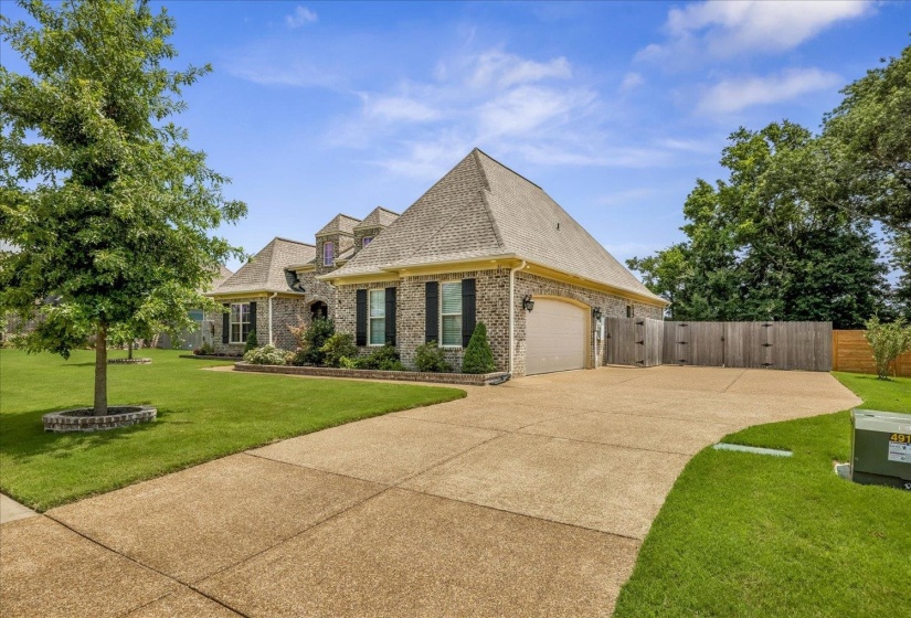 51 JOHNSBOROUGH CV, Atoka, Tennessee 38004, 4 Bedroom Bedrooms, 7 Room Rooms,2 BathroomBathrooms,Residential,For Sale,JOHNSBOROUGH,0,10226100