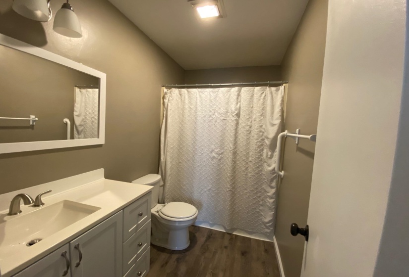345 PAULINE DR, Adamsville, Tennessee 38310, 3 Bedroom Bedrooms, 7 Room Rooms,1.1 BathroomBathrooms,Residential,For Sale,PAULINE,0,10217615