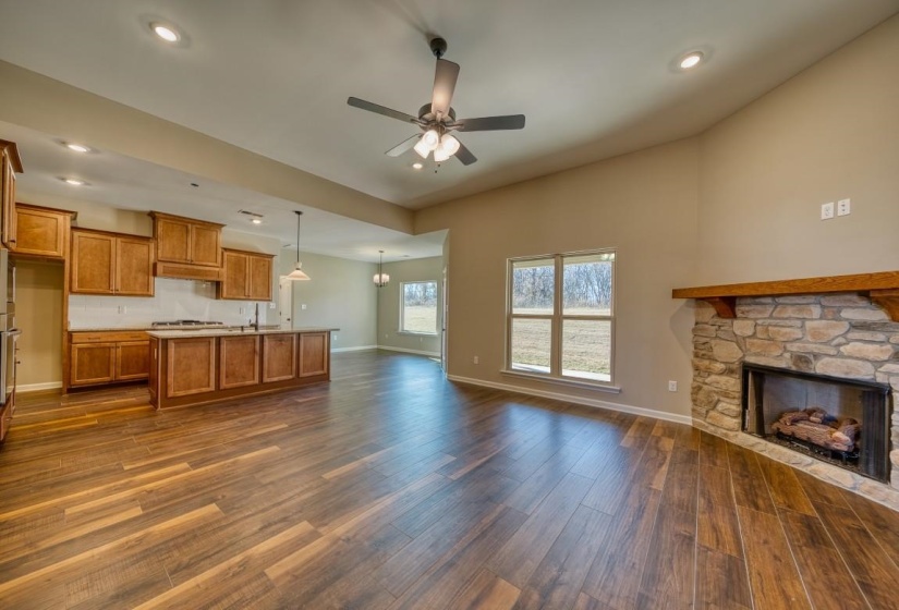 159 COMO LN, Atoka, Tennessee 38004, 4 Bedroom Bedrooms, 8 Room Rooms,3 BathroomBathrooms,Residential,For Sale,COMO,0,10210821