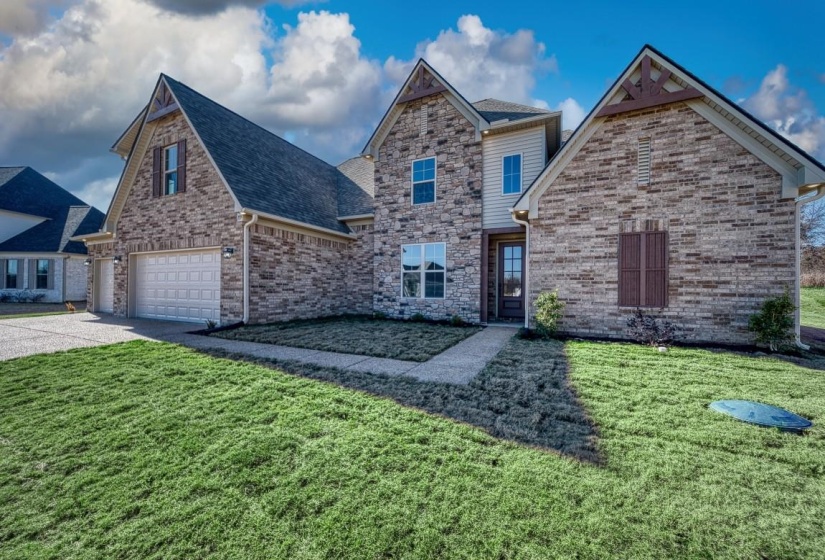 159 COMO LN, Atoka, Tennessee 38004, 4 Bedroom Bedrooms, 8 Room Rooms,3 BathroomBathrooms,Residential,For Sale,COMO,0,10210821
