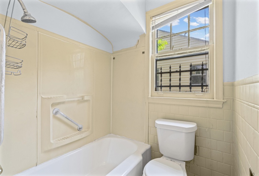777 PRESCOTT ST, Memphis, Tennessee 38111, 3 Bedroom Bedrooms, 6 Room Rooms,2 BathroomBathrooms,Residential,For Sale,PRESCOTT,0,10226262
