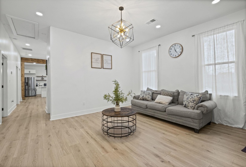 894 MISSISSIPPI BLVD, Memphis, Tennessee 38126, 4 Bedroom Bedrooms, 7 Room Rooms,2 BathroomBathrooms,Residential,For Sale,MISSISSIPPI,0,10226139
