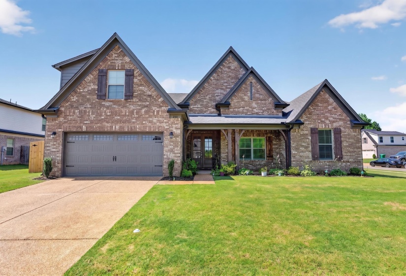 245 LAUREL WOOD LN, Oakland, Tennessee 38060, 4 Bedroom Bedrooms, 9 Room Rooms,3 BathroomBathrooms,Residential,For Sale,LAUREL WOOD,0,10225907