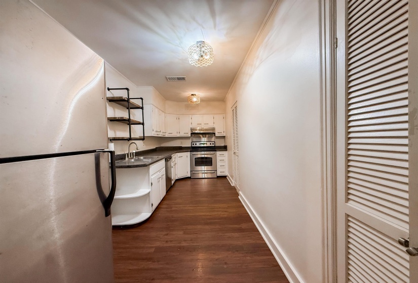 134 GREER ST, Memphis, Tennessee 38111, 3 Bedroom Bedrooms, 7 Room Rooms,2 BathroomBathrooms,Residential,For Sale,GREER,0,10226939