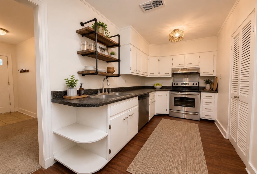 134 GREER ST, Memphis, Tennessee 38111, 3 Bedroom Bedrooms, 7 Room Rooms,2 BathroomBathrooms,Residential,For Sale,GREER,0,10226939
