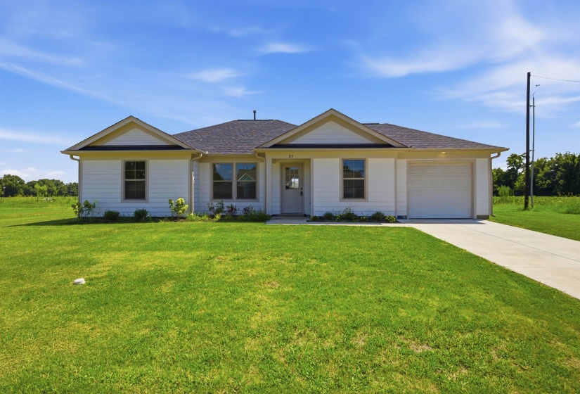 25 FOXCHASE DR, Mason, Tennessee 38049, 4 Bedroom Bedrooms, 7 Room Rooms,2 BathroomBathrooms,Residential,For Sale,FOXCHASE,0,10224316
