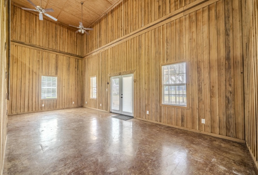 965 ARNOLD LN, Savannah, Tennessee 38372, 2 Bedroom Bedrooms, 9 Room Rooms,2 BathroomBathrooms,Residential,For Sale,ARNOLD,0,10226699
