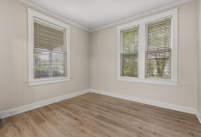 2025 CENTRAL AVE, Memphis, Tennessee 38104, 5 Bedroom Bedrooms, 10 Room Rooms,3.1 BathroomBathrooms,Residential,For Sale,CENTRAL,0,10224951