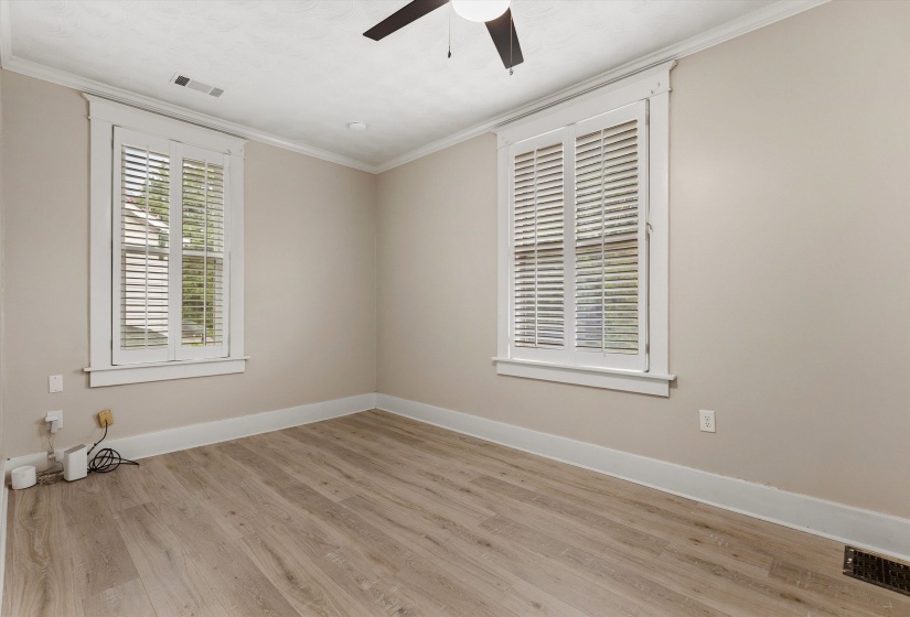 2025 CENTRAL AVE, Memphis, Tennessee 38104, 5 Bedroom Bedrooms, 10 Room Rooms,3.1 BathroomBathrooms,Residential,For Sale,CENTRAL,0,10224951