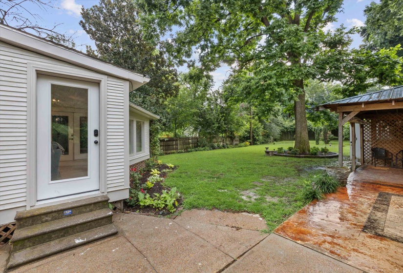 2025 CENTRAL AVE, Memphis, Tennessee 38104, 5 Bedroom Bedrooms, 10 Room Rooms,3.1 BathroomBathrooms,Residential,For Sale,CENTRAL,0,10224951