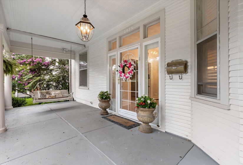 2025 CENTRAL AVE, Memphis, Tennessee 38104, 5 Bedroom Bedrooms, 10 Room Rooms,3.1 BathroomBathrooms,Residential,For Sale,CENTRAL,0,10224951
