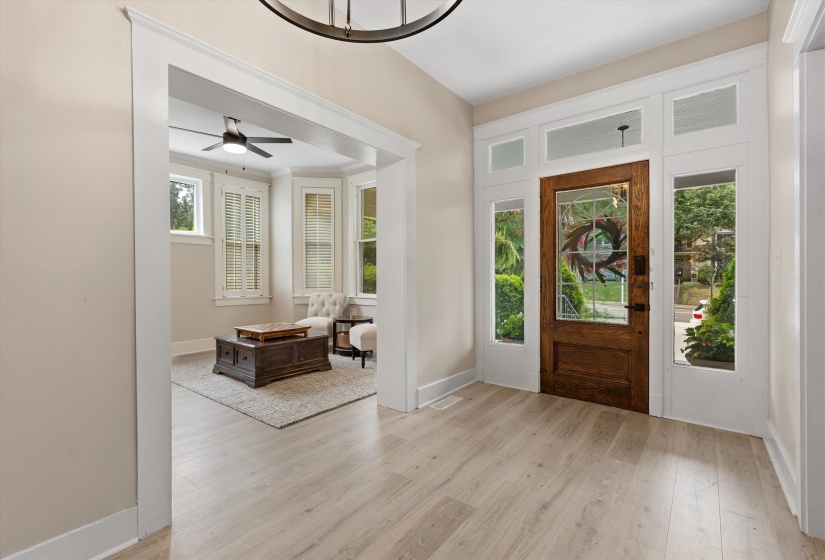 2025 CENTRAL AVE, Memphis, Tennessee 38104, 5 Bedroom Bedrooms, 10 Room Rooms,3.1 BathroomBathrooms,Residential,For Sale,CENTRAL,0,10224951