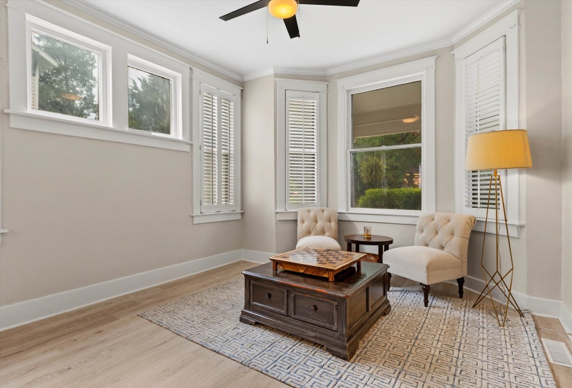 2025 CENTRAL AVE, Memphis, Tennessee 38104, 5 Bedroom Bedrooms, 10 Room Rooms,3.1 BathroomBathrooms,Residential,For Sale,CENTRAL,0,10224951