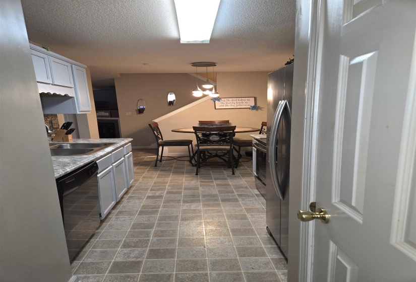 7439 PERRIN LN, Horn Lake, Mississippi 38637-1347, 3 Bedroom Bedrooms, 7 Room Rooms,3 BathroomBathrooms,Residential,For Sale,PERRIN,0,10226772
