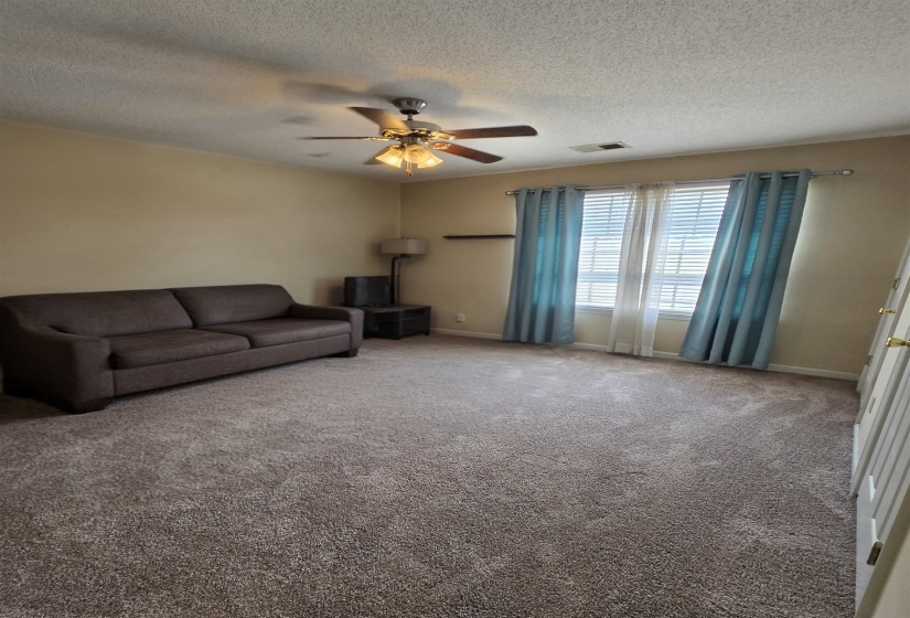 7439 PERRIN LN, Horn Lake, Mississippi 38637-1347, 3 Bedroom Bedrooms, 7 Room Rooms,3 BathroomBathrooms,Residential,For Sale,PERRIN,0,10226772