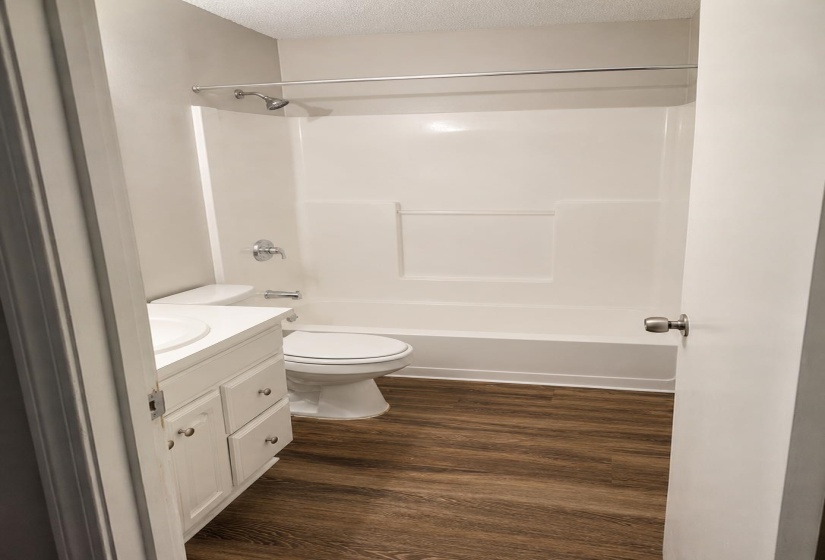 5169 BRADEN DR, Memphis, Tennessee 38127, 3 Bedroom Bedrooms, 6 Room Rooms,1.1 BathroomBathrooms,Residential,For Sale,BRADEN,0,10226310
