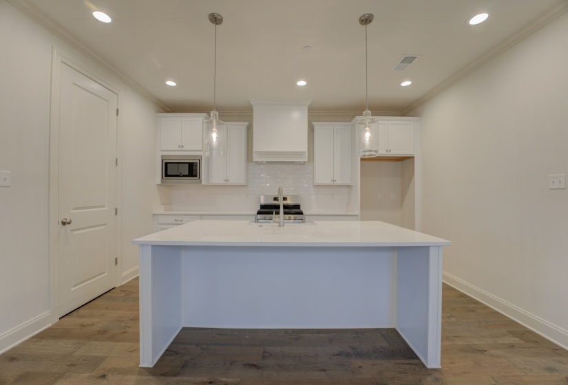 909 UFTON ALY, Collierville, Tennessee 38017, 3 Bedroom Bedrooms, 1 Room Rooms,2.1 BathroomBathrooms,Residential,For Sale,UFTON,0,10226089
