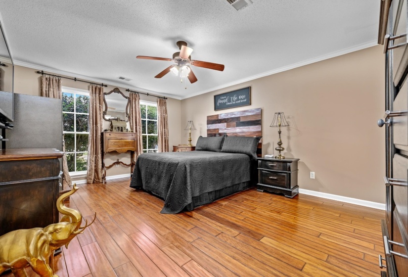 1037 BURSLEM CV, Cordova, Tennessee 38018, 5 Bedroom Bedrooms, 1 Room Rooms,3.1 BathroomBathrooms,Residential,For Sale,BURSLEM,0,10226413