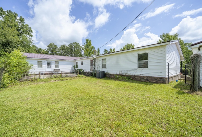 859 OLD MORRIS CHAPEL RD, Adamsville, Tennessee 38310, 3 Bedroom Bedrooms, 10 Room Rooms,2 BathroomBathrooms,Residential,For Sale,OLD MORRIS CHAPEL,0,10227013