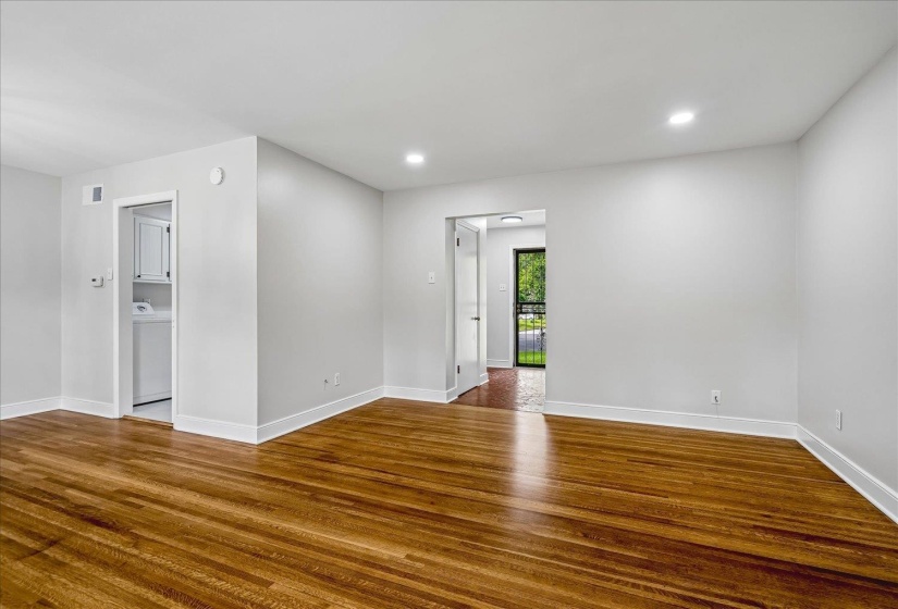 294 MCELROY RD, Memphis, Tennessee 38120, 3 Bedroom Bedrooms, 6 Room Rooms,2 BathroomBathrooms,Residential,For Sale,MCELROY,0,10225989