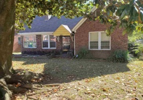 2421 ARLINGTON AVE, Memphis, Tennessee 38114, 4 Bedroom Bedrooms, 8 Room Rooms,2 BathroomBathrooms,Residential,For Sale,ARLINGTON,0,10187681 2421 ARLINGTON AVE, Memphis, Tennessee 38114, 4 Bedroom Bedrooms, 8 Room Rooms,2 BathroomBathrooms,Residential,For Sale,ARLINGTON,0,10187681