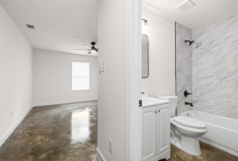 3896 CHRISTINE GARDEN RD, Memphis, Tennessee 38118, 4 Bedroom Bedrooms, 4 Room Rooms,2 BathroomBathrooms,Residential,For Sale,CHRISTINE GARDEN,0,10221201