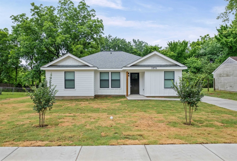 3896 CHRISTINE GARDEN RD, Memphis, Tennessee 38118, 4 Bedroom Bedrooms, 4 Room Rooms,2 BathroomBathrooms,Residential,For Sale,CHRISTINE GARDEN,0,10221201