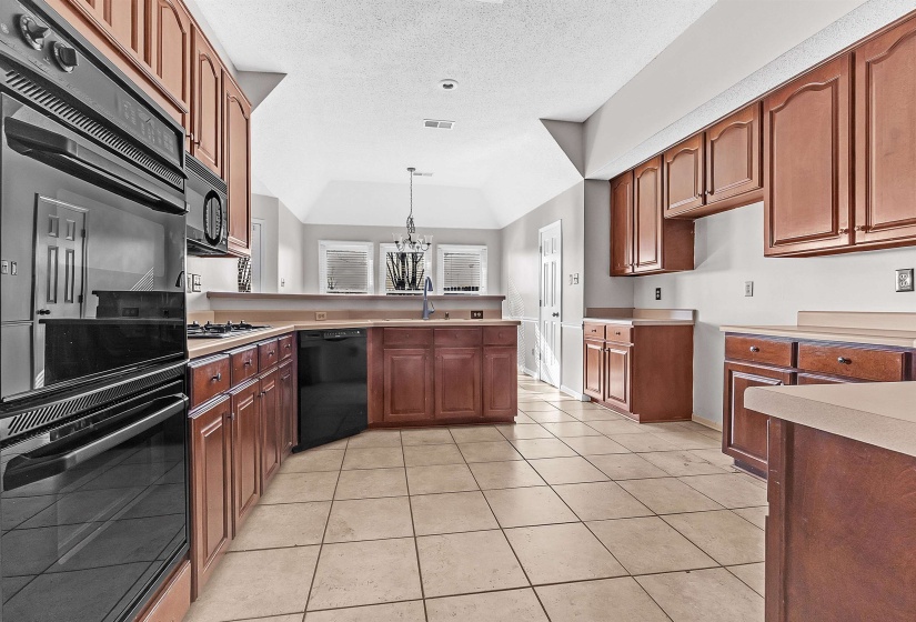 7563 CORDOVA CLUB DR, Cordova, Tennessee 38018, 4 Bedroom Bedrooms, 3 Room Rooms,3 BathroomBathrooms,Residential,For Sale,CORDOVA CLUB,0,10213209