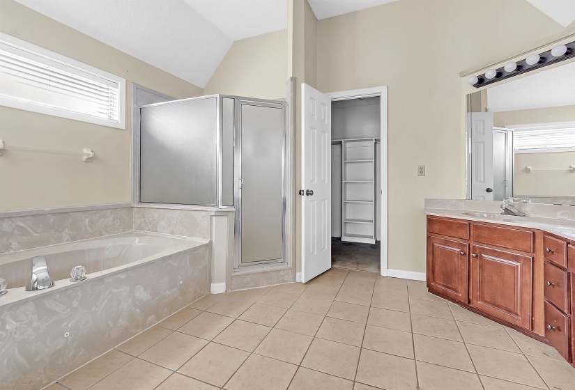 7563 CORDOVA CLUB DR, Cordova, Tennessee 38018, 4 Bedroom Bedrooms, 3 Room Rooms,3 BathroomBathrooms,Residential,For Sale,CORDOVA CLUB,0,10213209