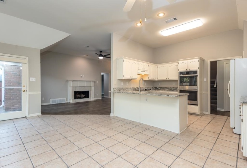 7483 MULLIGAN LN, Cordova, Tennessee 38018, 3 Bedroom Bedrooms, 6 Room Rooms,2 BathroomBathrooms,Residential,For Sale,MULLIGAN,0,10218975