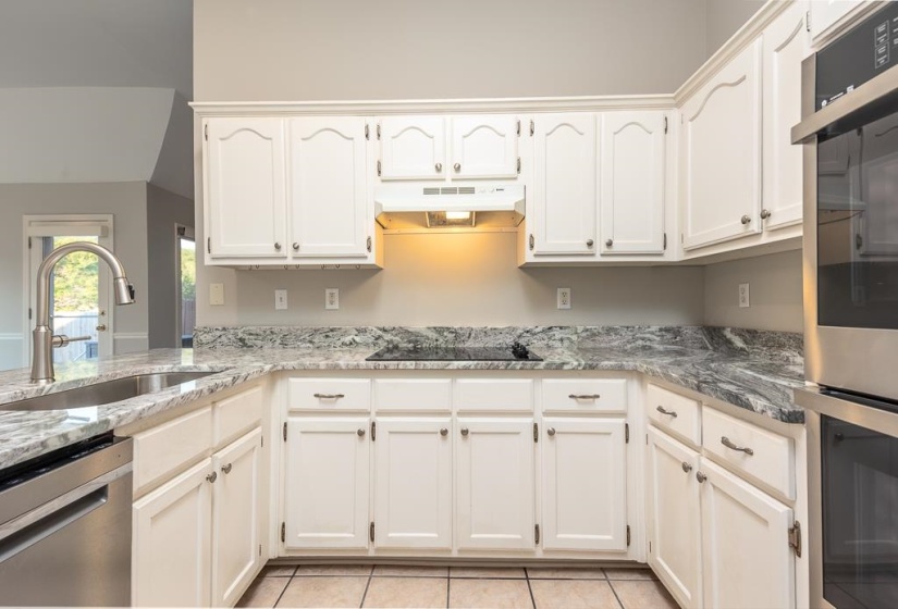 7483 MULLIGAN LN, Cordova, Tennessee 38018, 3 Bedroom Bedrooms, 6 Room Rooms,2 BathroomBathrooms,Residential,For Sale,MULLIGAN,0,10218975