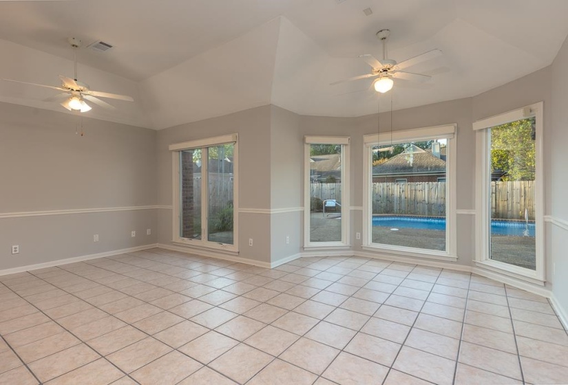 7483 MULLIGAN LN, Cordova, Tennessee 38018, 3 Bedroom Bedrooms, 6 Room Rooms,2 BathroomBathrooms,Residential,For Sale,MULLIGAN,0,10218975