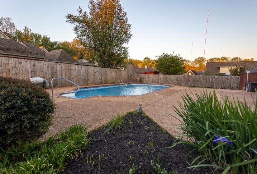 7483 MULLIGAN LN, Cordova, Tennessee 38018, 3 Bedroom Bedrooms, 6 Room Rooms,2 BathroomBathrooms,Residential,For Sale,MULLIGAN,0,10218975