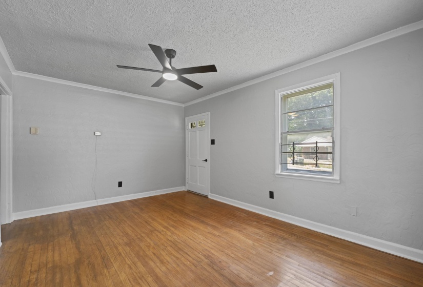 1355 DORIS AVE, Memphis, Tennessee 38106, 3 Bedroom Bedrooms, 6 Room Rooms,1 BathroomBathrooms,Residential,For Sale,DORIS,0,10226747