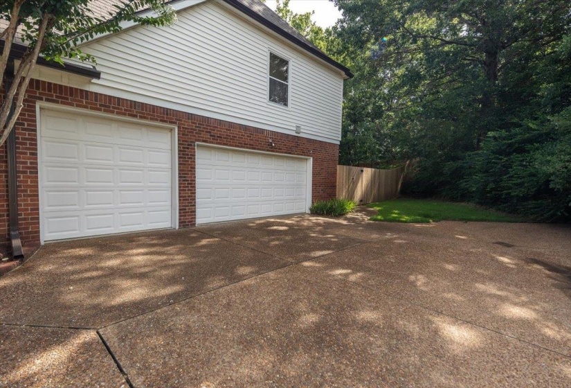 3076 STEEPLEGATE DR, Germantown, Tennessee 38138, 4 Bedroom Bedrooms, 10 Room Rooms,3.1 BathroomBathrooms,Residential,For Sale,STEEPLEGATE,0,10226335