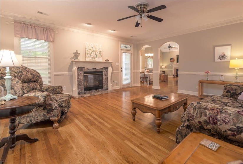 3076 STEEPLEGATE DR, Germantown, Tennessee 38138, 4 Bedroom Bedrooms, 10 Room Rooms,3.1 BathroomBathrooms,Residential,For Sale,STEEPLEGATE,0,10226335