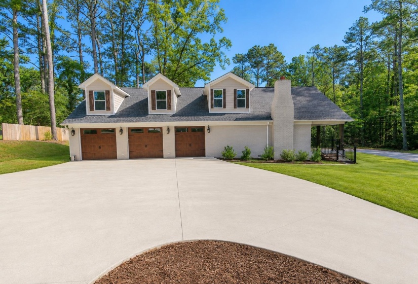 1104 PEARL ST, Iuka, Mississippi 38852, 4 Bedroom Bedrooms, 13 Room Rooms,4 BathroomBathrooms,Residential,For Sale,PEARL,0,10228047